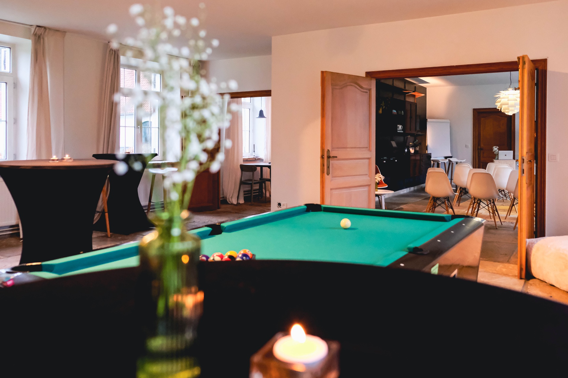 lounge with fireplace, Villa Parkbos